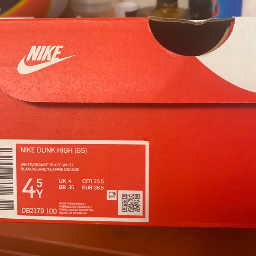 Nike Dunk High bought from StockX site but fit too big. Just tried on once.